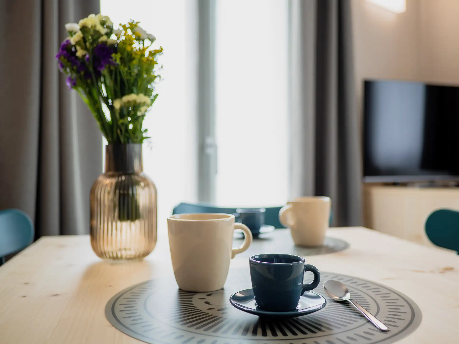 dettaglio tavolo Appartamento Ciancèt 2